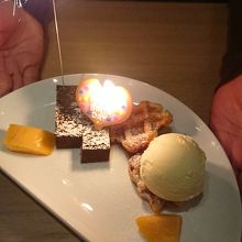 誕生日プレートも可愛いです。