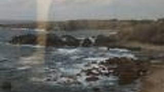 深浦駅と千畳敷駅の間にあります