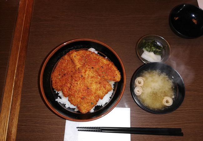 新潟かつ丼政家de旨辛カツ丼