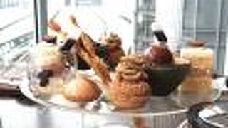 アフタヌーンティーのお料理はレストランの味