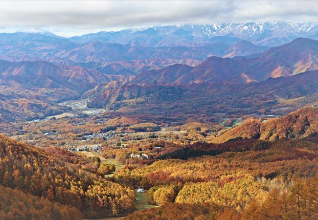 紅葉の時期はゲレンデの上から眺める景色が素敵♪