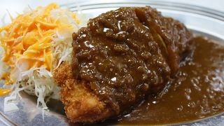 大阪名物カレーで有名難波自由軒