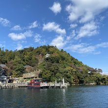 島の見どころは高低差が激しくあります