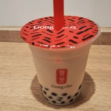 香りが良いタピオカミルクティー。美味しいです。
