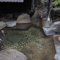 広くてプライベート感が高い貸切露天風呂がふたつ