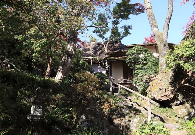 明治の茶人によって創案された田舎家