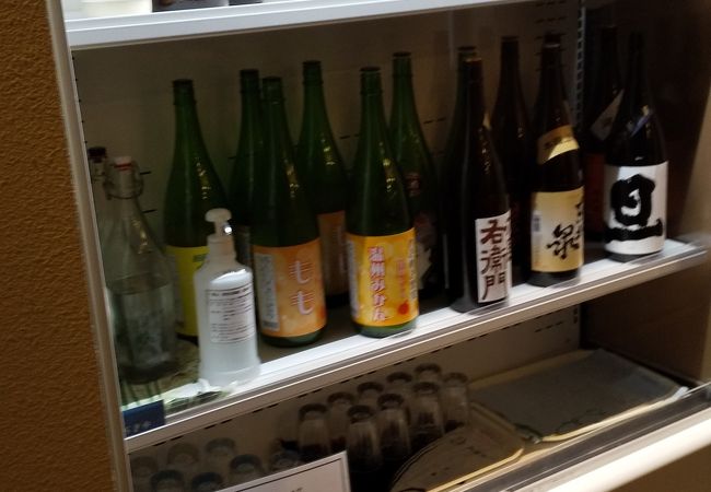 セルフ日本酒飲み放題ができる