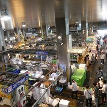 市場全部が屋台になってます