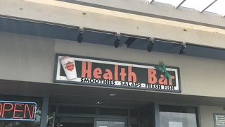 ロコで賑わう人気のお店