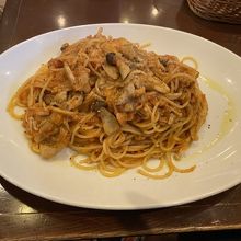 ツナときのこのトマトクリームスパゲッティ