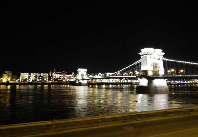セーチェニー鎖橋 Szechenyi Lanchid (Chain Bridge)