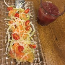 サーモンのカルパッチョ