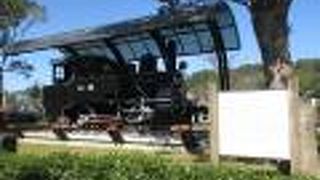 何でこんなところに蒸気機関車？