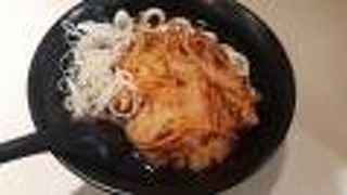 平日の場合、23時までの営業の為、助かります