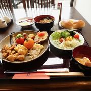 朝食は和食がほとんど。洋食好きの方は別のレストランへ。