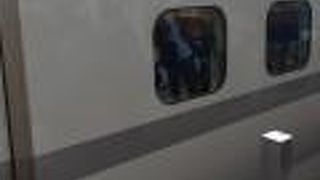 三連休初日の列車とはいえ、とうとう満席状態になりました