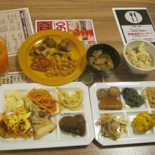 ディナー食べ放題盛り付けの一例