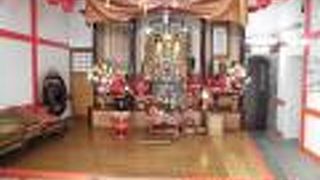 建物の外観からは洞窟の長さがイメージできませんでした