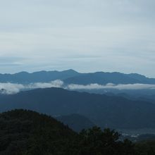 丹沢の山々も一望
