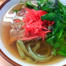 生でよもぎを食べる機会もなかなかない。沖縄ならでは？