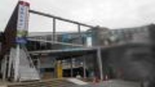 醒井駅の隣にある水の宿駅