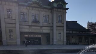 レトロな駅舎復活