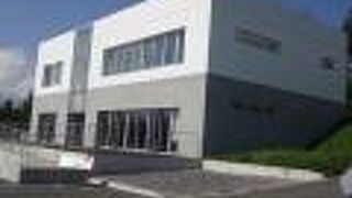 新しいワイナリーです