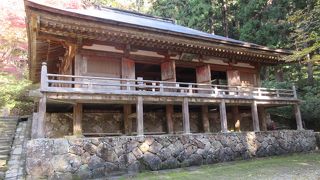 屋根が保護られていました