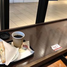 生ハムのクミンホワイトソースサンド600円、コーヒー付き！