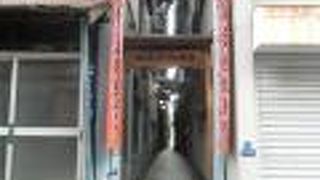 枯れていない生花が信仰の深さの現れ