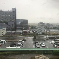 駐車場の外は、こんな感じなので景色は期待できません