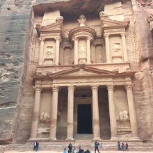 Jordan 3 砂漠ツアーは命がけ ワディ ラムで月面旅行 気分はアラビアのロレンス ワディ ラム ヨルダン の旅行記 ブログ By ウェンディさん フォートラベル Jordan 3 砂漠ツアーは命がけ ワディ ラムで月面旅行 気分はアラビアのロレンス ワディ ラム ヨルダン の旅行記 ブログ By ウェンディさん フォートラベル