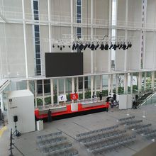 ラクシスフロント