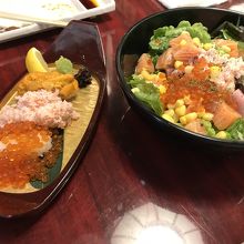 お寿司と海鮮サラダ