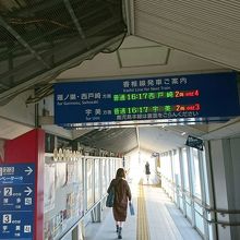 博多への直通列車は極少