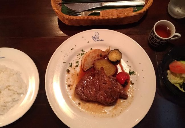 街の洋食屋さんのレベルを超えている