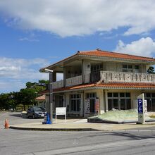 勝連城跡休憩所　沖縄県うるま市勝連南風原