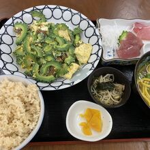 ゴーヤチャンプルー定食