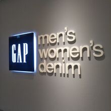 Gapストア (アクアシティお台場店)