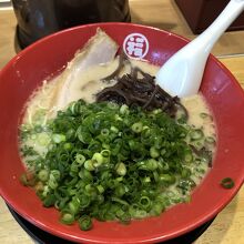 特製ラーメン（プラス150円でネギ増し）