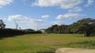 何もない、ただの草原です。