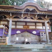 大自然のパワーが感じられる神社