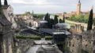 小規模なローマ劇場