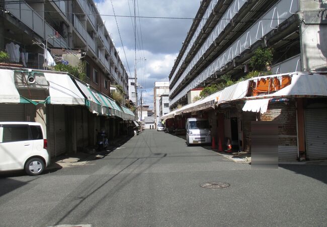 もう市場の体裁はありませんでした。