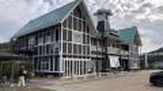 土産とレストラン