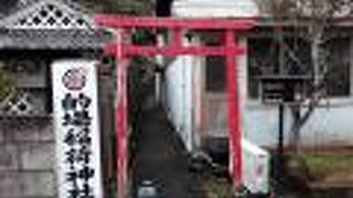 小さな神社