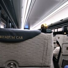 プレミアムカーは乗り心地がよい