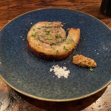 沖縄紅豚ポルケッタ