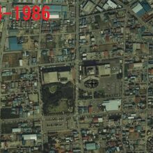 １９８４以降、戸田市役所の横に、文化会館と公園ができました。