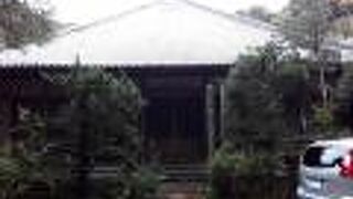 格式あるお寺のよう